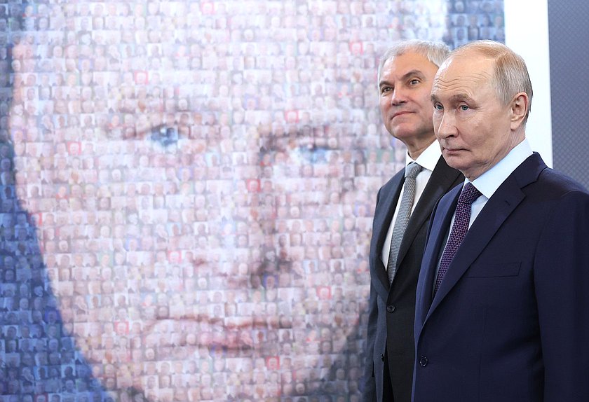 Председатель Государственной Думы Вячеслав Володин b Президент РФ Владимир Путин. Фото: пресс-служба Президента РФ