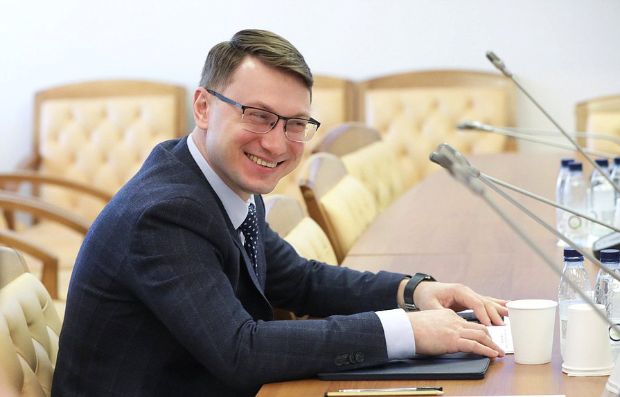 Член Комитета по туризму и развитию туристической инфраструктуры Артем Прокофьев