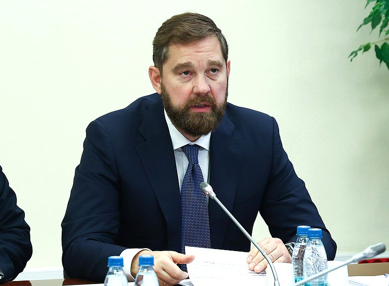 Руководитель Федерального агентства по делам национальностей Игорь Баринов