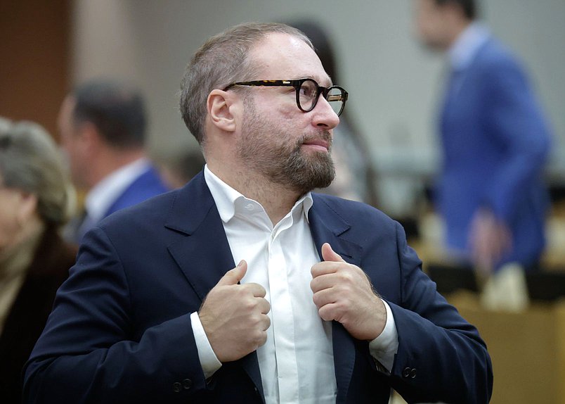 Заместитель Председателя Комитета по информационной политике, информационным технологиям и связи Антон Горелкин