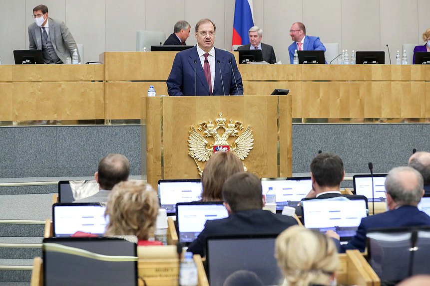 Председатель Комитета по физической культуре, спорту, туризму и делам молодежи Борис Пайкин