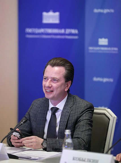Первый заместитель Председателя Комитета по экологии, природным ресурсам и охране окружающей среды Владимир Бурматов