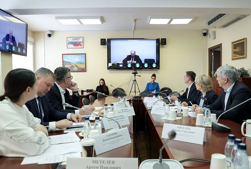 Заседание Комитета по молодежной политике