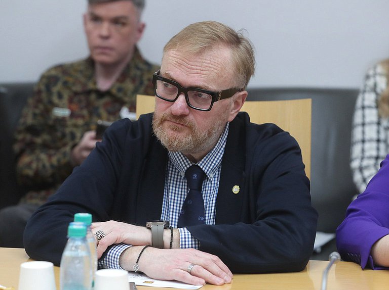 Заместитель Председателя Комитета по защите семьи, вопросам отцовства, материнства и детства Виталий Милонов