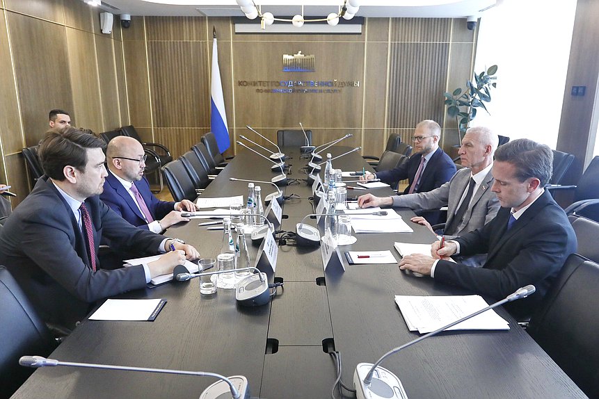 Встреча Председателя Комитета по физической культуре и спорту Олега Матыцина с делегацией посольства республики Казахстан