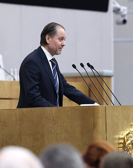 Председатель Комитета по охране здоровья Владимир Сысоев