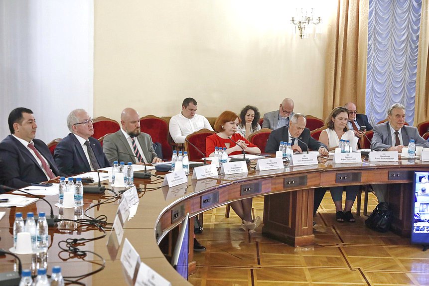 Заседание Экспертного совета при Комитете по делам национальностей