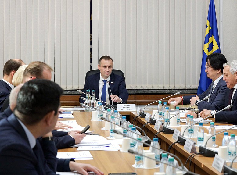 Председатель Комитета по охране здоровья Сергей Леонов