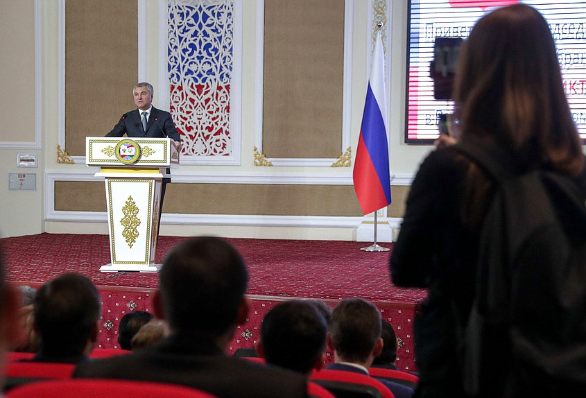 Chairman of the State Duma Viacheslav Volodin visited the Russian-Tajik Slavonic University