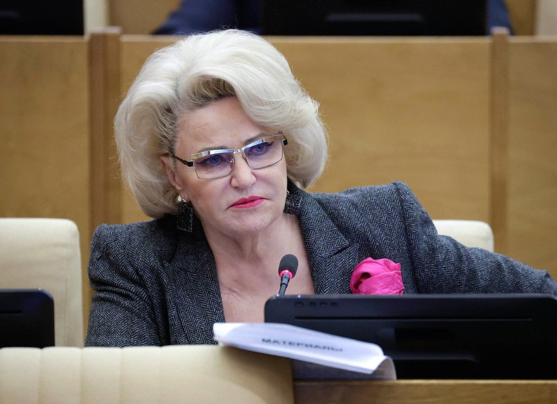 Председатель Комитета по защите семьи, вопросам отцовства, материнства и детства Нина Останина