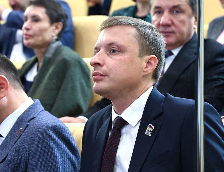 Собрание депутатов, избранных в Государственную Думу девятого созыва от партии «Единая Россия»