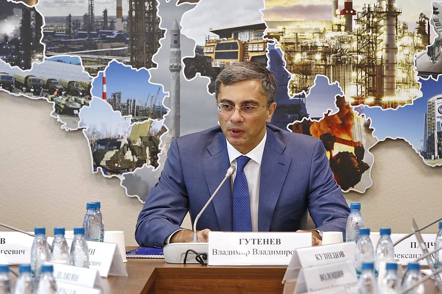 Председатель Комитета по промышленности и торговле Владимир Гутенев
