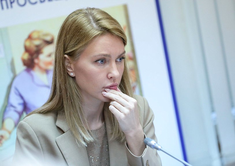 Первый заместитель Председателя Комитета по просвещению Алена Аршинова