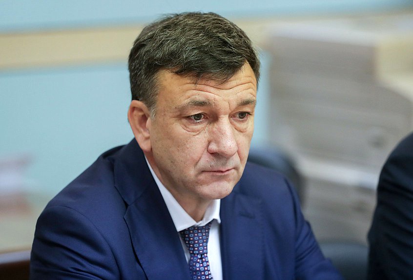 Заседание рабочей группы Комитета по транспорту и развитию транспортной инфраструктуры на тему «Разграничение ответственности за строительство и содержание пешеходных переходов (мостов, тоннелей), которые не имеют выхода на пассажирские платформы»