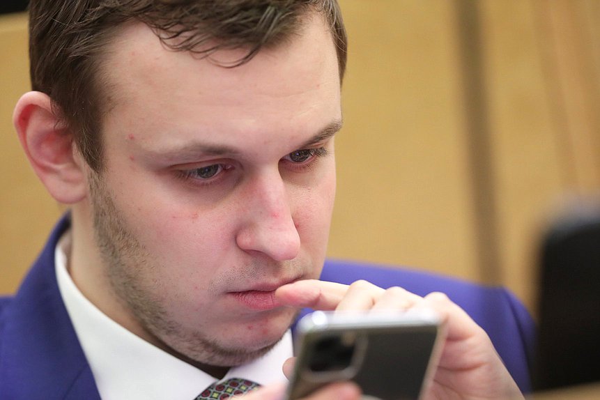 Член Комиссии по Регламенту и обеспечению деятельности Государственной Думы Василий Власов