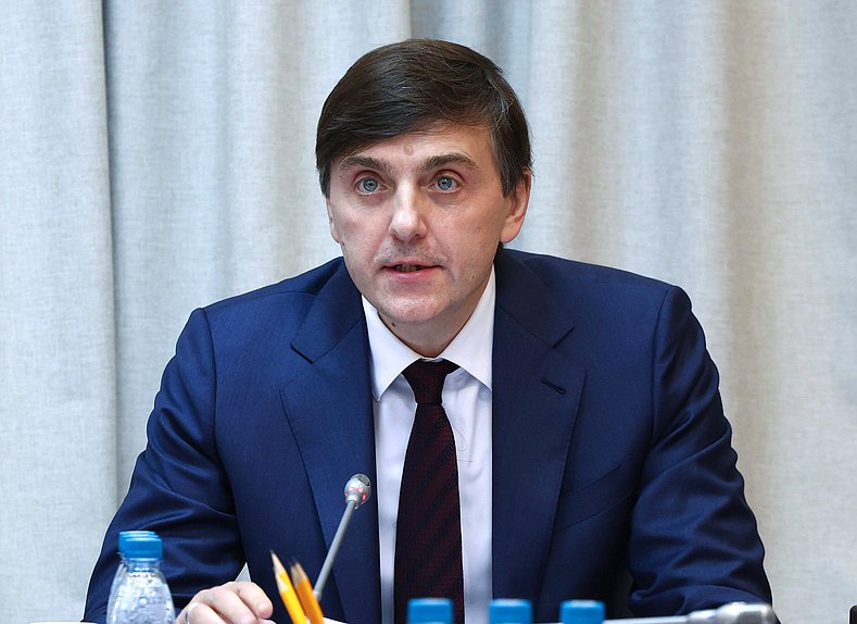Министр просвещения РФ Сергей Кравцов