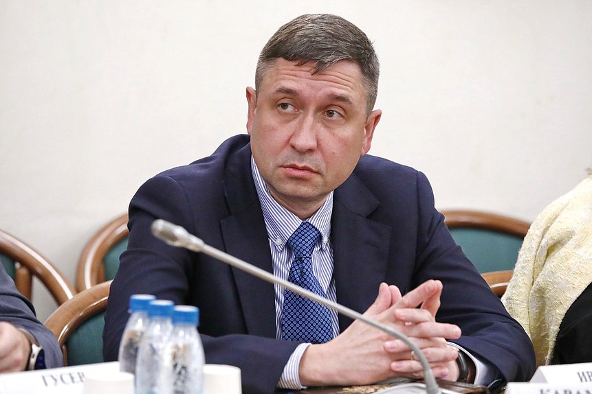 Заседание рабочей группы Государственной Думы о создании оптимальных условий для расширения направлений реабилитации участников СВО