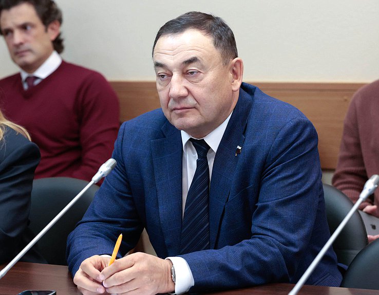 Член Комитета по строительству и ЖКХ Марат Нуриев