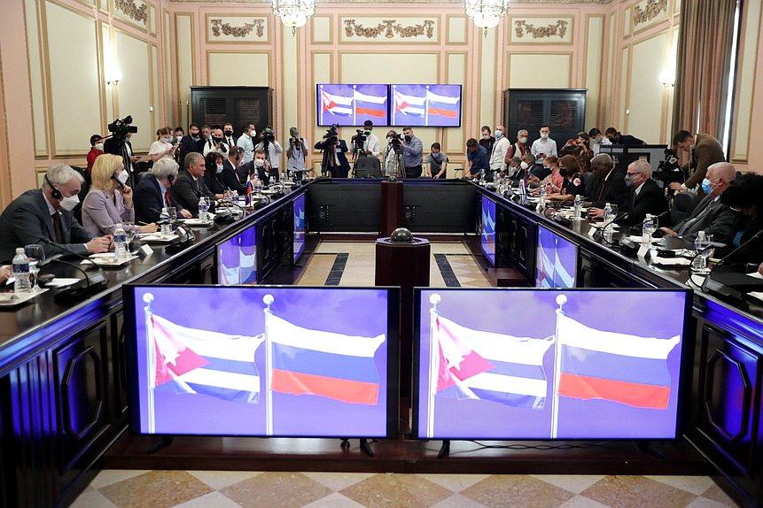 Reunión del Jefe de la Duma Estatal, Vyacheslav Volodin, con el Presidente de la Asamblea Nacional del Poder Popular y del Consejo de Estado de la República de Cuba, Esteban Lazo Hernández