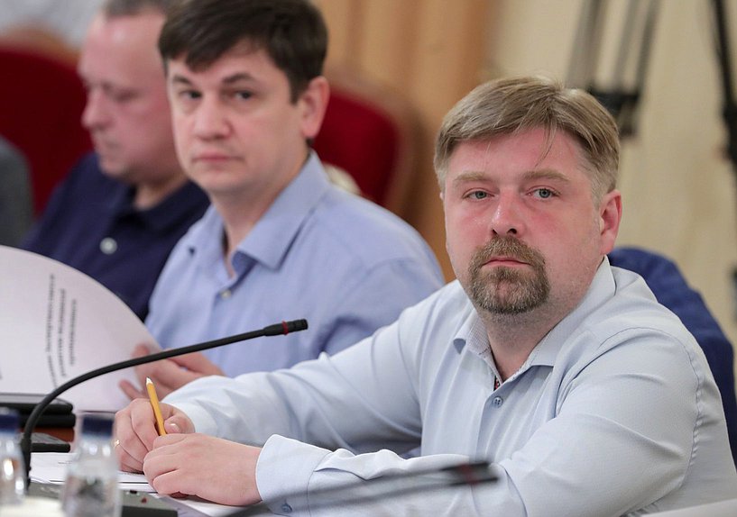 Заседание Экспертного Совета по развитию медицинской промышленности на тему: Стратегические направления развития отечественного приборостроения в условиях санкционного давления