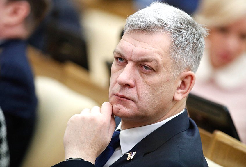 Член Комитета по промышленности и торговле Владимир Иванов