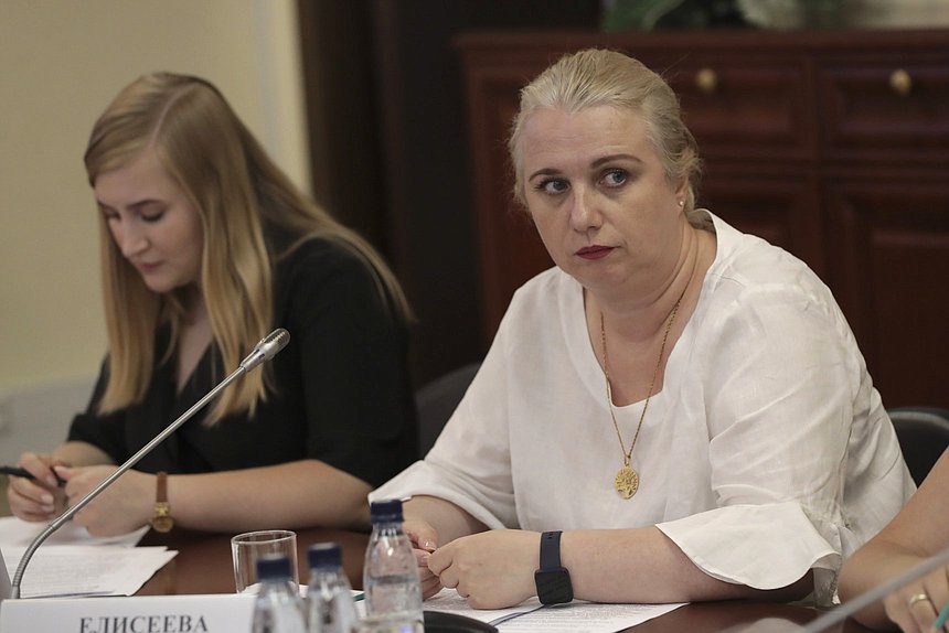 Начальник Управления оценки качества образования и контроля (надзора) за деятельностью органов государственной власти субъектов РФ Федеральной службы по надзору в сфере образования и науки Евгения Елисеева