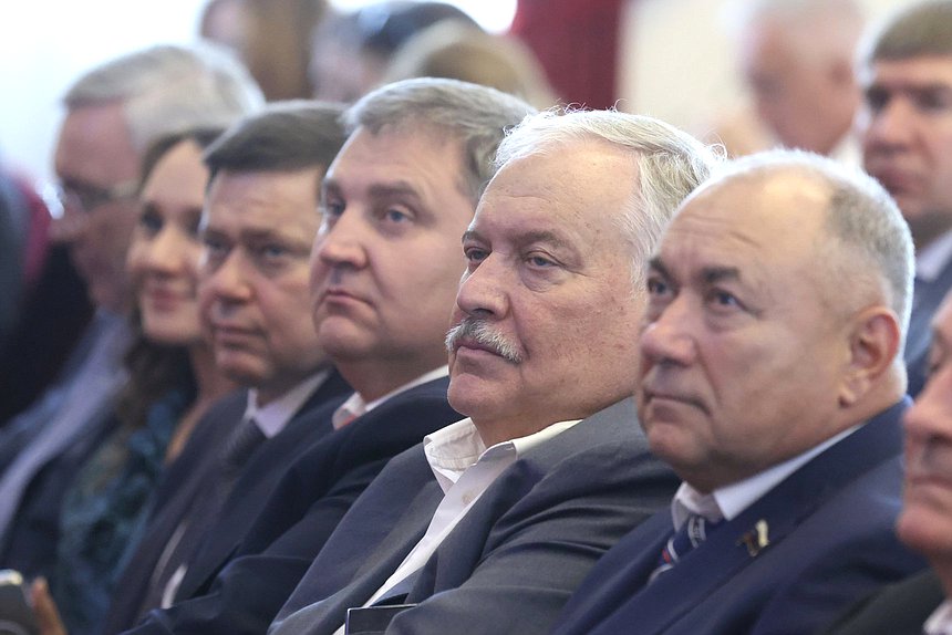 Первый заместитель Председателя Комитета по делам СНГ, евразийской интеграции и связям с соотечественниками Константин Затулин