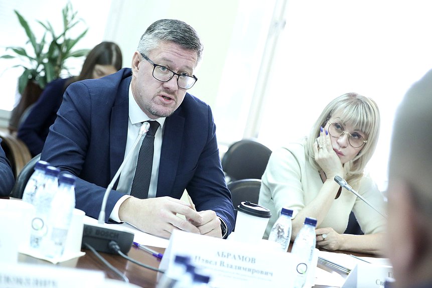 Заседание Комитета по молодежной политике