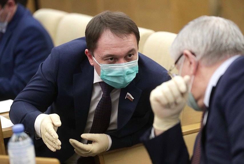 Член Комитета по государственному строительству и законодательству Олег Быков