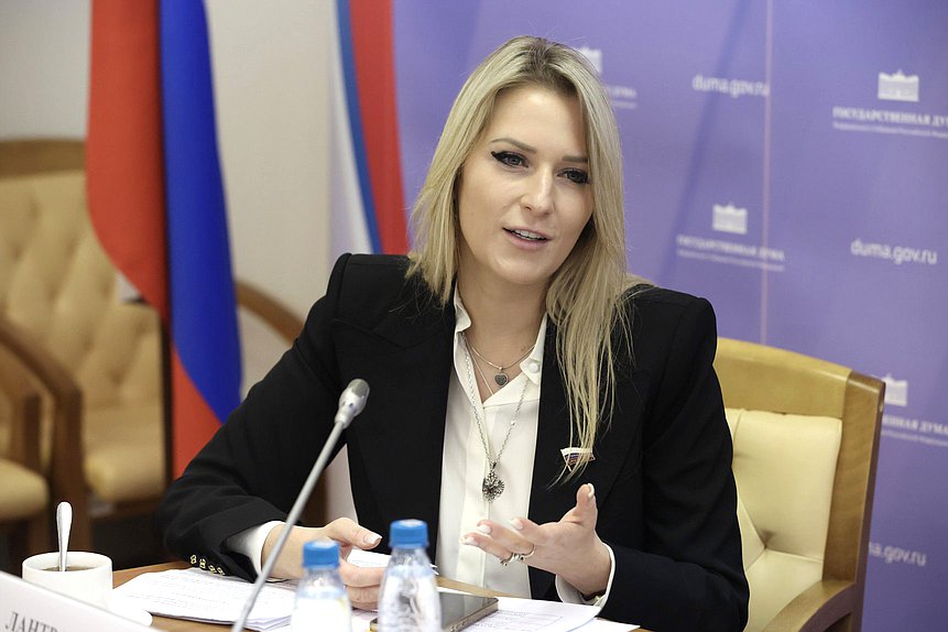 Председатель Комитета по развитию гражданского общества, вопросам общественных и религиозных объединений Яна Лантратова
