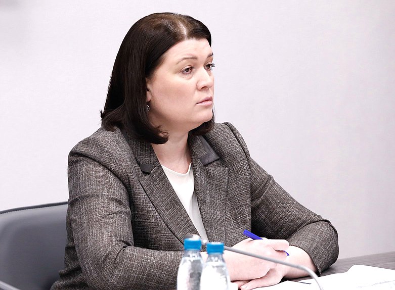 Член Комитета по защите семьи, вопросам отцовства, материнства и детства Василина Кулиева