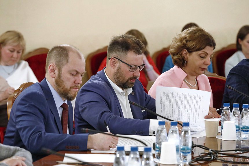 Заседание Экспертного совета при Комитете по делам национальностей