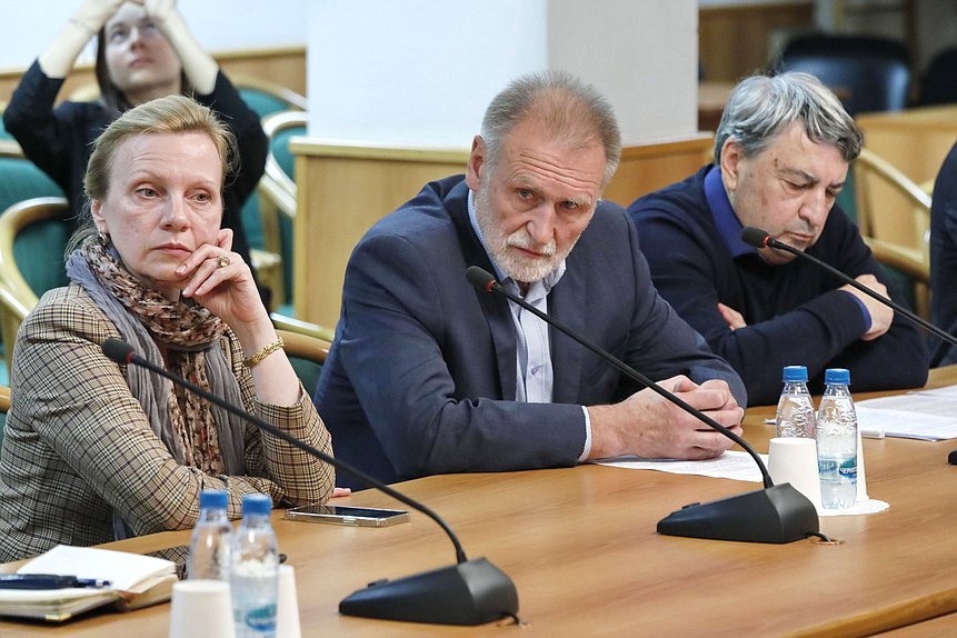 Круглый стол Комитета по развитию гражданского общества, вопросам общественных и религиозных объединений на тему «Общество, государство и актуальные вопросы сохранения культурного наследия России»