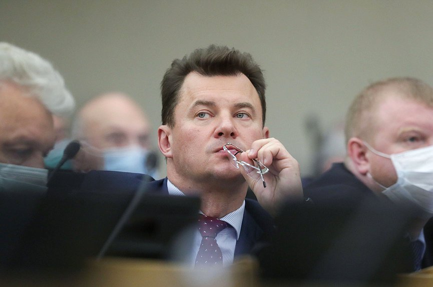 Член Комитета по транспорту и развитию транспортной инфраструктуры Роман Романенко