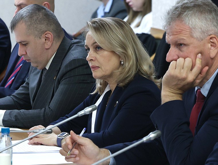 Член Комитета по охране здоровья Юлия Гаревская