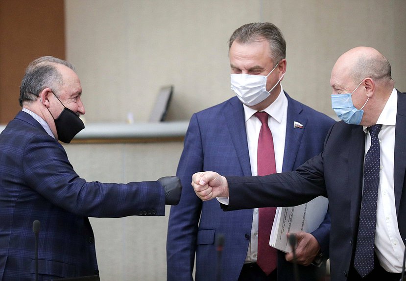 Председатель Комитета по делам национальностей Валерий Газзаев