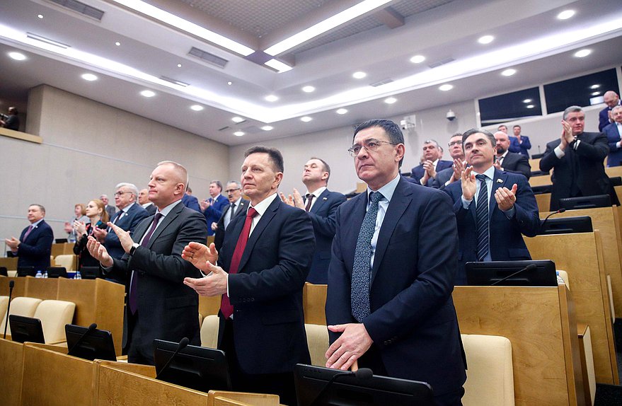 Первый заместитель Председателя Комитета по вопросам собственности, земельным и имущественным отношениям Иван Сухарев, Первый заместитель Председателя Комитета по науке и высшему образованию Владимир Сипягин и Первый заместитель Председателя Комитета по энергетике Валерий Селезнев