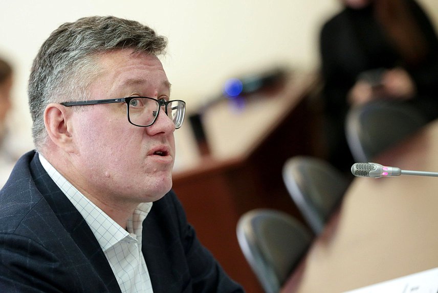 Заместитель руководителя Федерального агентства по делам молодежи Павел Абрамов