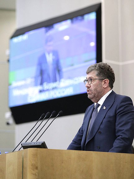 Член Комитета по охране здоровья Борис Менделевич