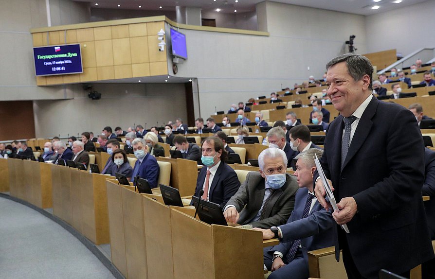 Председатель Комитета по бюджету и налогам Андрей Макаров