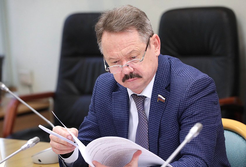 Член Комитета по развитию Дальнего Востока и Арктики Владимир Новиков