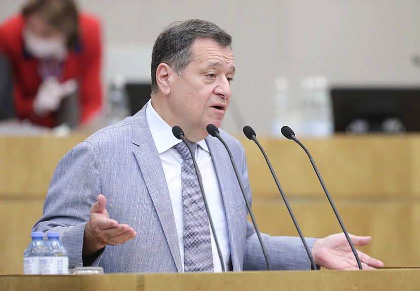 Председатель Комитета по бюджету и налогам Андрей Макаров
