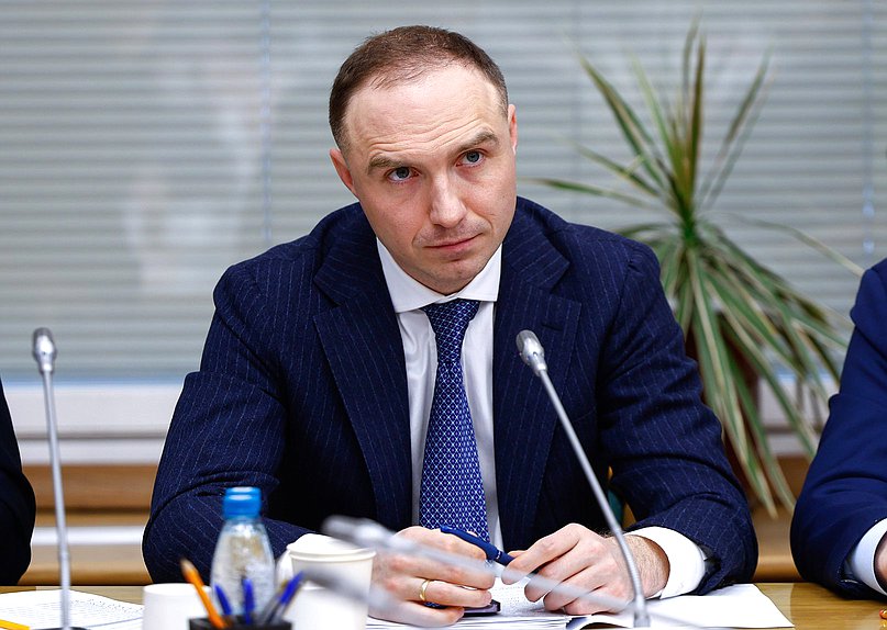 Статс-секретарь - заместитель Министра РФ по развитию Дальнего Востока и Арктики Антон Басанский