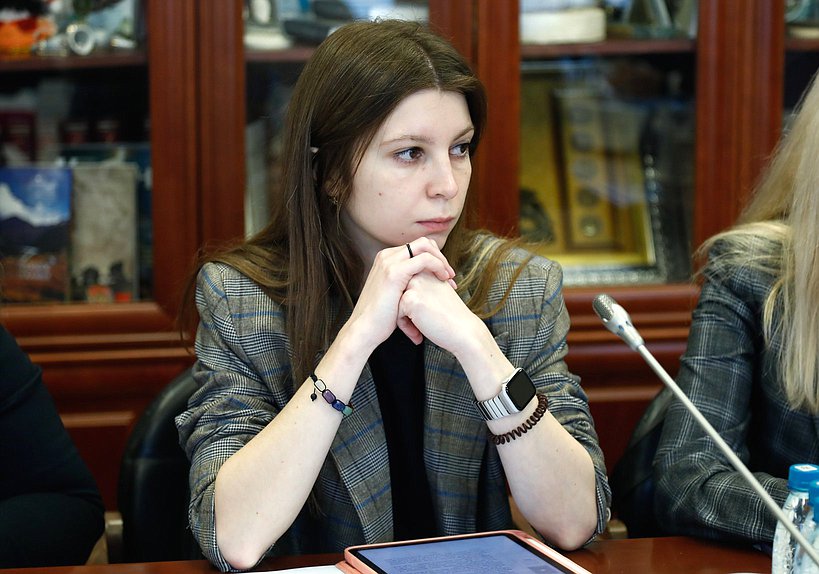 Совещание Комитета по молодежной политике