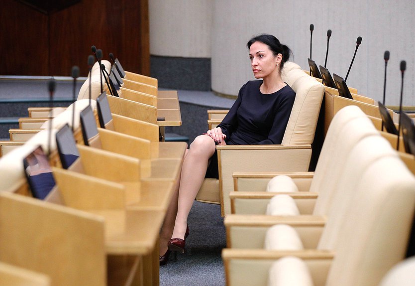 Член фракции КПРФ Анастасия Удальцова