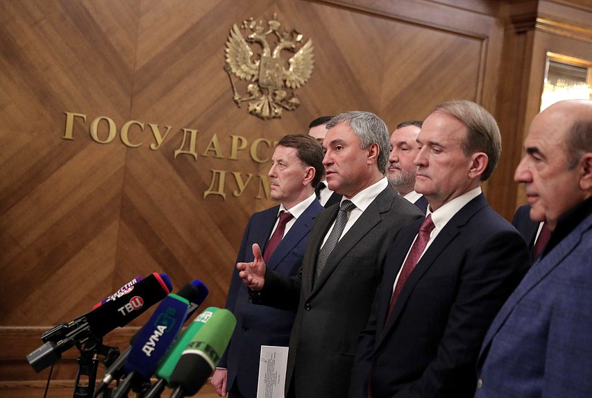 Chairman of the State Duma Viacheslav Volodin and Chairman of the Inter-Factional Parliamentary Association of the Verkhovna Rada of Ukraine ”Inter-Parliamentary Dialogue for Peace: Ukraine-Russia-Germany-France” Viktor Medvedchuk