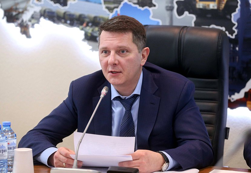 Председатель Комитета по экономической политике, промышленности, инновационному развитию и предпринимательству Сергей Жигарев