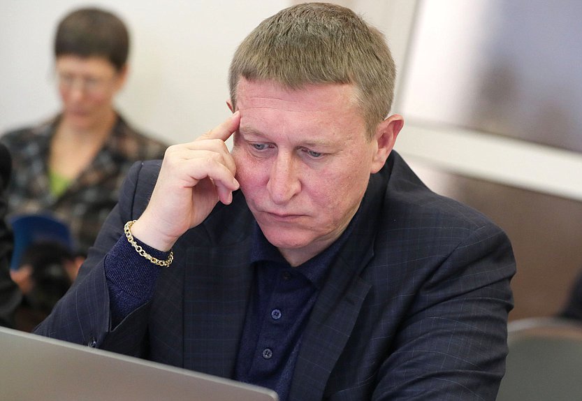 Член Комитета по контролю Дмитрий Скриванов