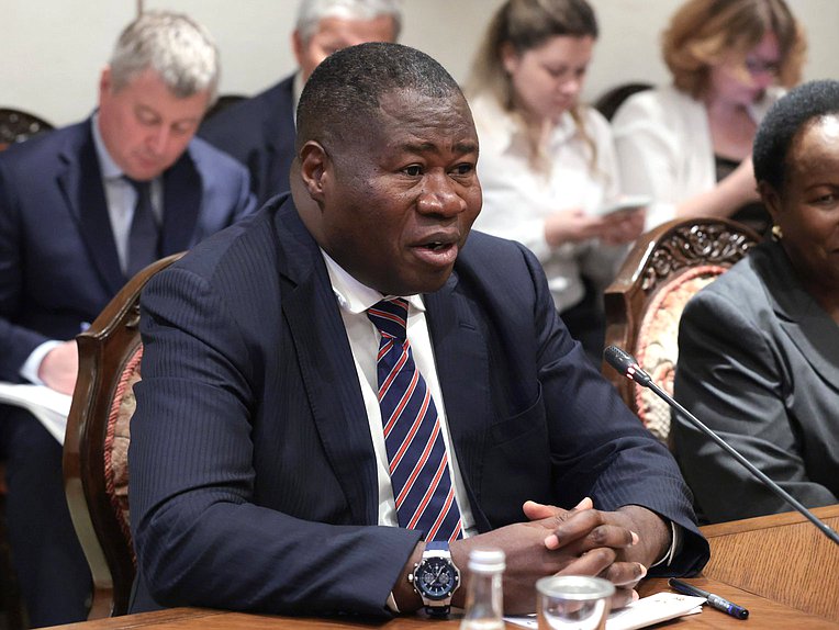 Спикер Парламента Республики Уганда Джейкоб Марксонс Обот