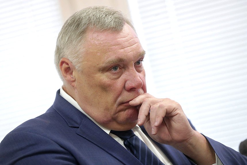 Первый заместитель Председателя Комитета по физической культуре и спорту Борис Иванюженков